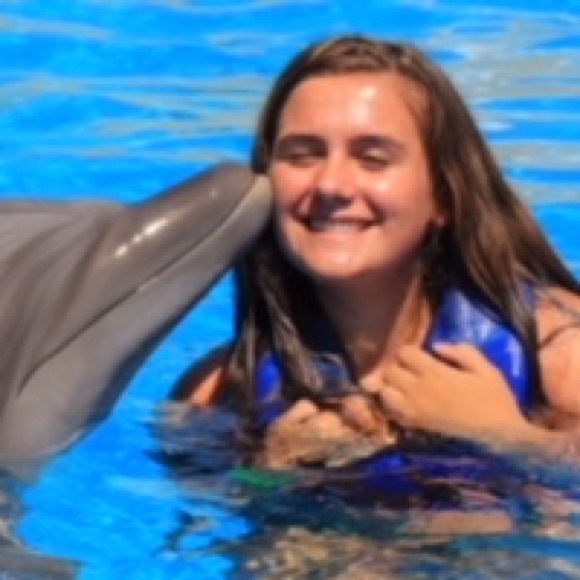 Meet your Posher, Addie - Picture 1 of 1